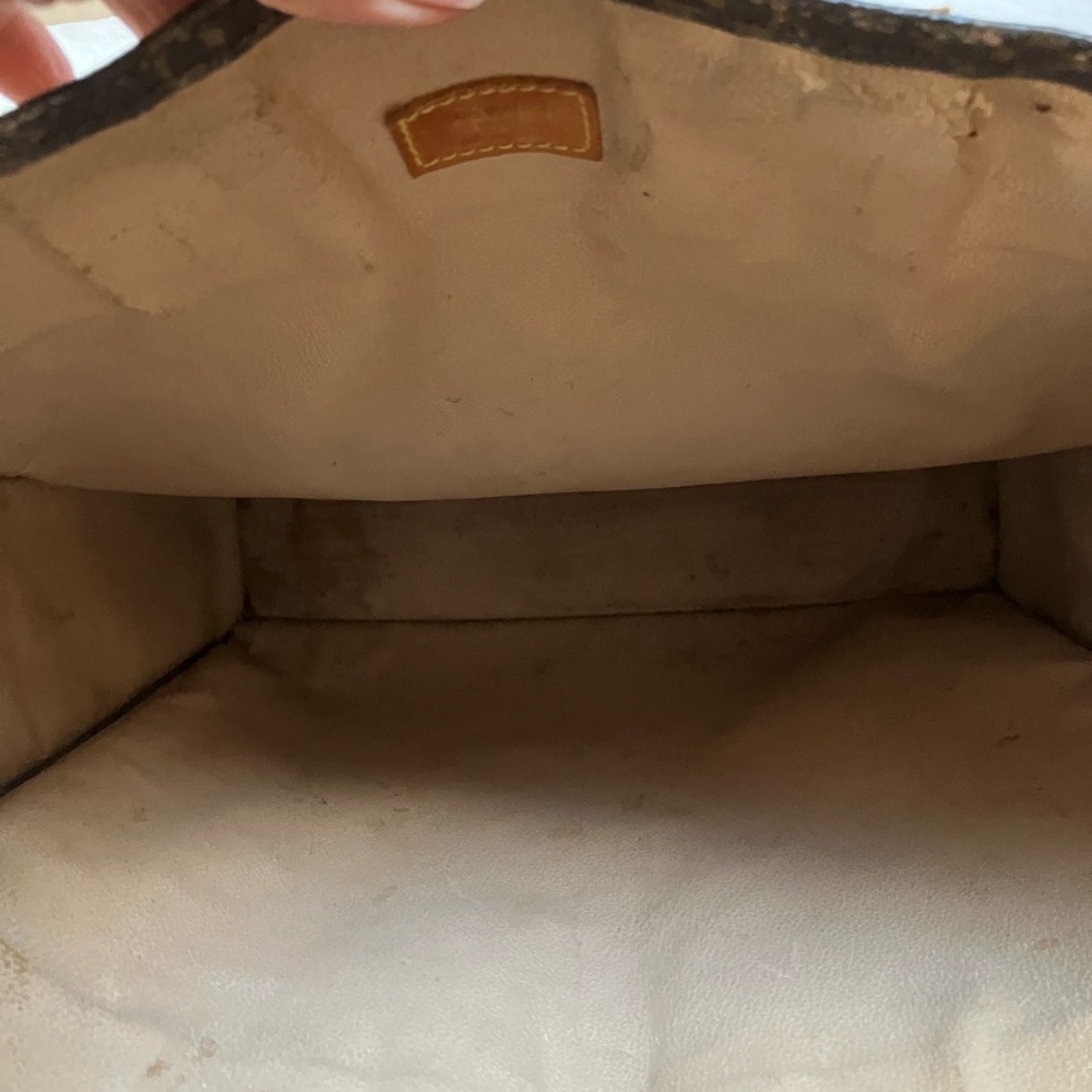 Louis Vuitton Monogram Canvas Tote with Tan Leather Handles - Picture 10 of 14